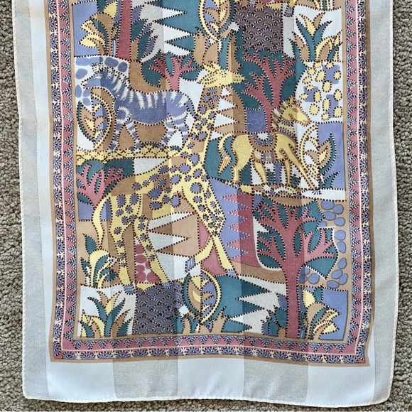 Flora and Fauna Scarf - Picture 1 of 7